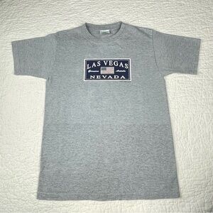 💖5/$25 Sierra Madre Las Vegas Nevada Genuine Article Gray Short Sleeve Shirt